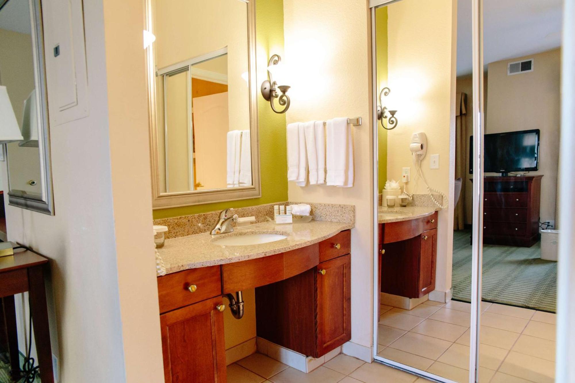 Homewood Suites By Hilton Κόλετζ Στέισον Εξωτερικό φωτογραφία